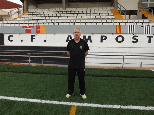 COMUNICAT OFICIAL DEL CF AMPOSTA: L’entrenador Antoni Teixidó renova un any més amb el CF Amposta